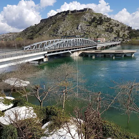 Vataksi ホテル 3*