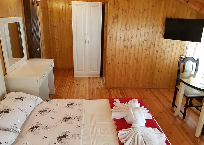 Hotel Vataksi Berdic e Siperme